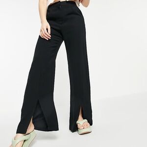 Cotton On split hem wide leg pants in black size 4 EUC
